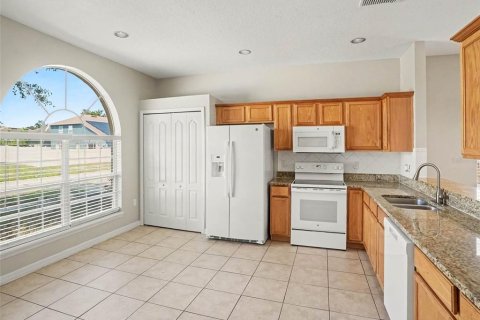 Villa ou maison à vendre à Orlando, Floride: 4 chambres, 136.57 m2 № 2395666 - photo 3