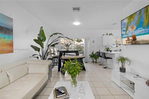 Touwnhouse à vendre à Cutler Bay, Floride: 3 chambres, 120.31 m2 № 2082859 - photo 30