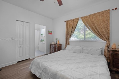 Touwnhouse à vendre à Cutler Bay, Floride: 3 chambres, 120.31 m2 № 2082859 - photo 15