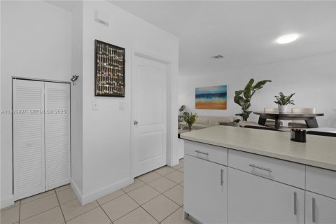 Touwnhouse à vendre à Cutler Bay, Floride: 3 chambres, 120.31 m2 № 2082859 - photo 21