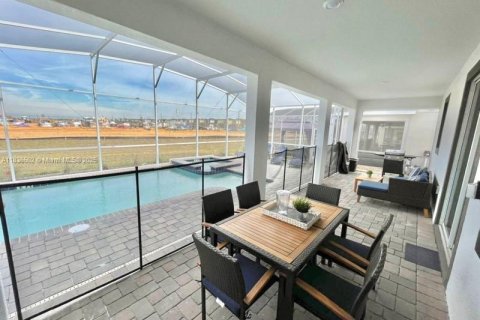 House in Kissimmee, Florida 6 bedrooms, 357.67 sq.m. № 1823711 - photo 17