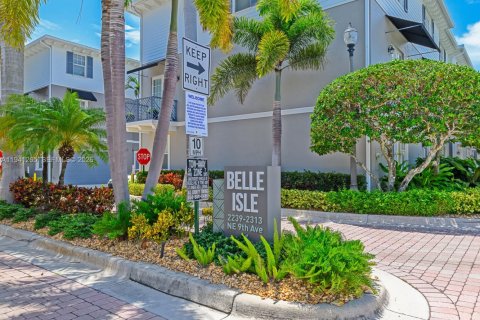 Adosado en venta en Wilton Manors, Florida, 3 dormitorios, 174.66 m2 № 1998545 - foto 20