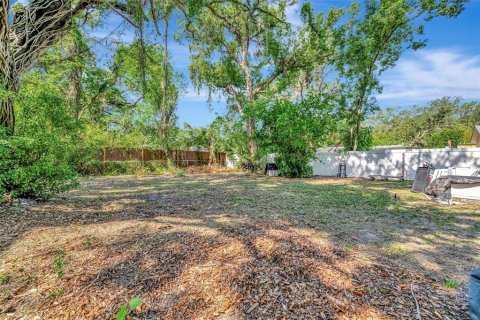 House in Tampa, Florida 3 bedrooms, 106.37 sq.m. № 1721913 - photo 28