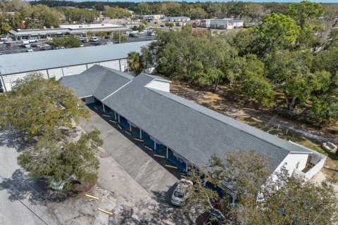 Immobilier commercial à louer à Riverview, Floride № 2118570 - photo 25