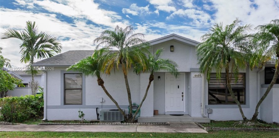 Condo in Miami, Florida, 2 bedrooms  № 1998103