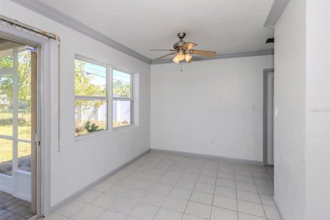 Casa en venta en North Port, Florida, 3 dormitorios, 109.9 m2 № 1743226 - foto 7