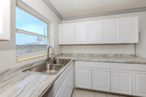 Casa en venta en North Port, Florida, 3 dormitorios, 109.9 m2 № 1743226 - foto 13
