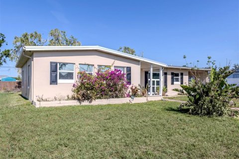 Casa en venta en North Port, Florida, 3 dormitorios, 109.9 m2 № 1743226 - foto 2