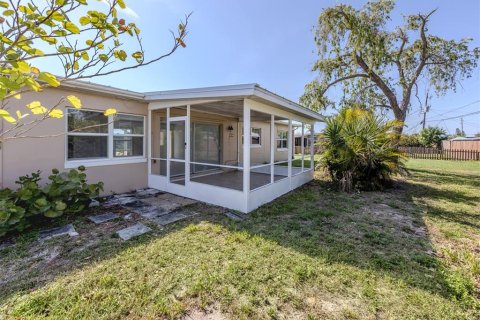 Casa en venta en North Port, Florida, 3 dormitorios, 109.9 m2 № 1743226 - foto 6