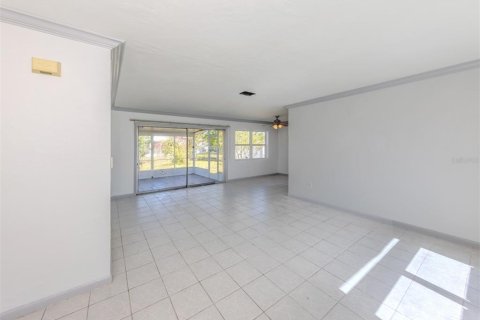 Casa en venta en North Port, Florida, 3 dormitorios, 109.9 m2 № 1743226 - foto 12