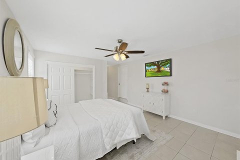 House in Tampa, Florida 3 bedrooms, 138.89 sq.m. № 1876433 - photo 28