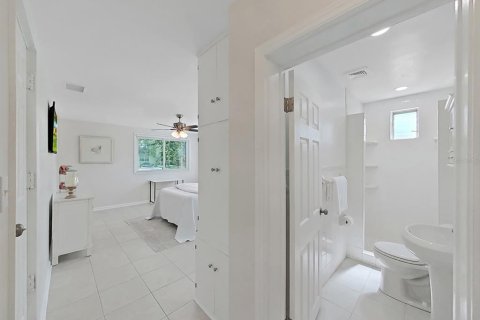 House in Tampa, Florida 3 bedrooms, 138.89 sq.m. № 1876433 - photo 29