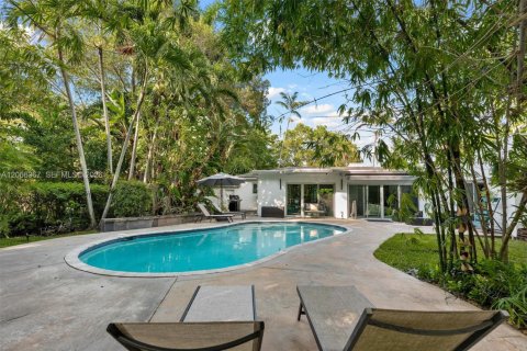 Casa en venta en Biscayne Park, Florida, 3 dormitorios, 181.81 m2 № 2288858 - foto 21