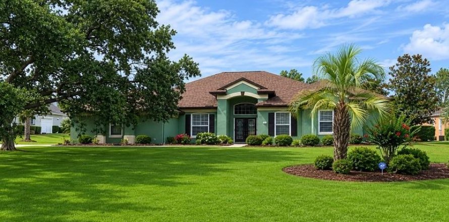 House in Homosassa, Florida 4 bedrooms, 246.28 sq.m. № 2213201