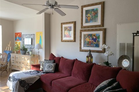 Condominio en alquiler en Sarasota, Florida, 2 dormitorios, 88.16 m2 № 1852757 - foto 3