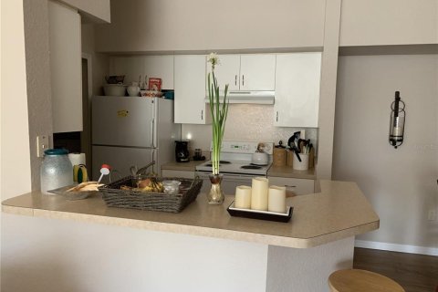 Condominio en alquiler en Sarasota, Florida, 2 dormitorios, 88.16 m2 № 1852757 - foto 4