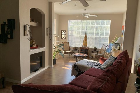 Condominio en alquiler en Sarasota, Florida, 2 dormitorios, 88.16 m2 № 1852757 - foto 2