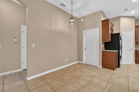 Villa ou maison à vendre à Orlando, Floride: 4 chambres, 261.8 m2 № 2419602 - photo 14