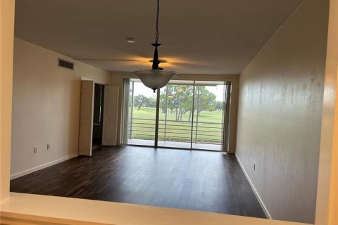 Copropriété à louer à Sarasota, Floride: 2 chambres, 101.26 m2 № 1629786 - photo 6