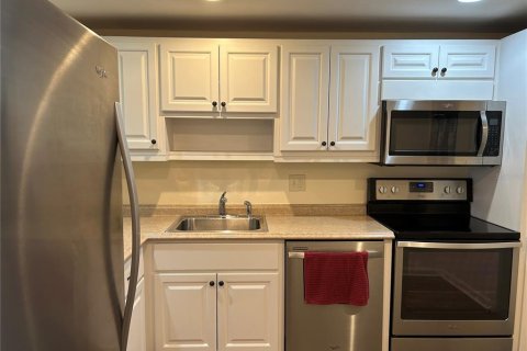 Copropriété à louer à Sarasota, Floride: 2 chambres, 101.26 m2 № 1629786 - photo 4