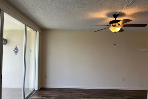 Copropriété à louer à Sarasota, Floride: 2 chambres, 101.26 m2 № 1629786 - photo 10