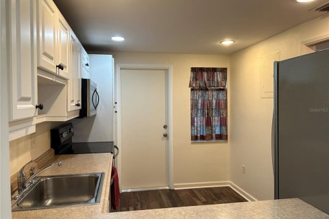 Copropriété à louer à Sarasota, Floride: 2 chambres, 101.26 m2 № 1629786 - photo 5