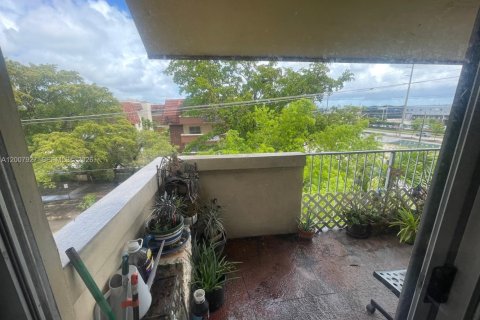 Copropriété à vendre à Miami Springs, Floride: 2 chambres, 75.81 m2 № 2248290 - photo 12