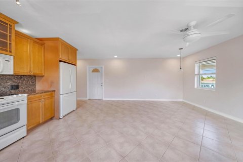 Condo in Fort Lauderdale, Florida, 1 bedroom  № 2401232 - photo 7