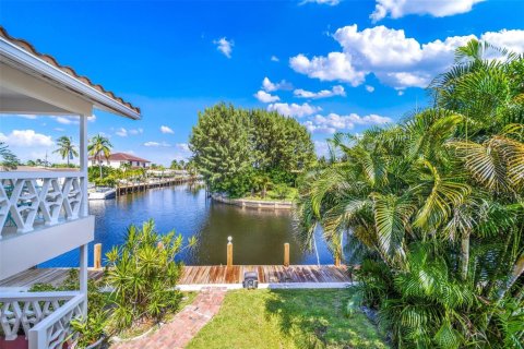 Condo in Fort Lauderdale, Florida, 1 bedroom  № 2401232