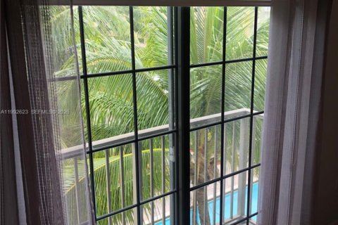 Condominio en venta en Hollywood, Florida, 1 dormitorio, 68.38 m2 № 2056817 - foto 3