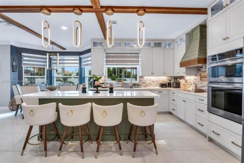 Casa en venta en Miramar, Florida, 5 dormitorios, 344.3 m2 № 1969303 - foto 18