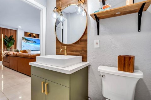 Casa en venta en Miramar, Florida, 5 dormitorios, 344.3 m2 № 1969303 - foto 27