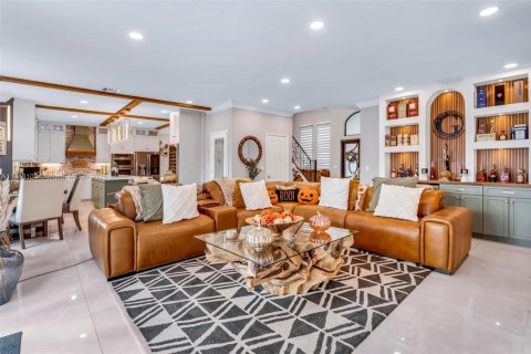 Casa en venta en Miramar, Florida, 5 dormitorios, 344.3 m2 № 1969303 - foto 23