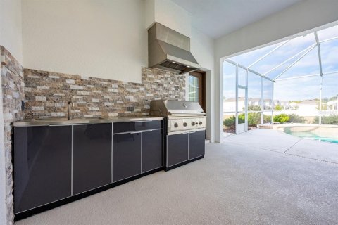 Купить виллу или дом в Уайлдвуд, Флорида 10 комнат, 316.52м2, № 2117450 - фото 30