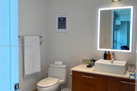 Condo in Miami, Florida  № 1973688 - photo 7