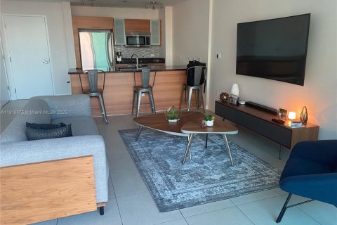 Condo in Miami, Florida  № 1973688 - photo 2