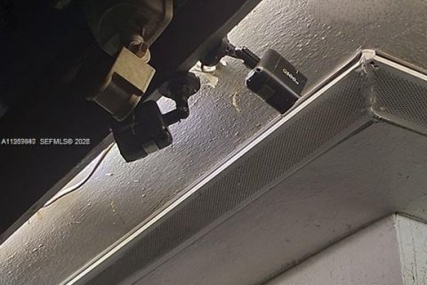 Villa ou maison à vendre à North Miami, Floride: 4 chambres, 154.4 m2 № 1996236 - photo 24