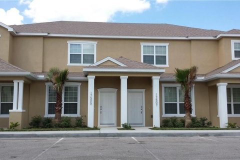 Townhouse in Clermont, Florida 3 bedrooms, 139.45 sq.m. № 2212003