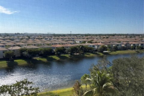 Copropriété à vendre à Miami, Floride: 2 chambres, 136.57 m2 № 1976965 - photo 5