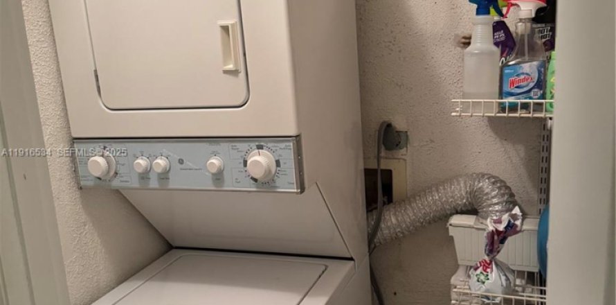 Condo à Miami, Floride, 2 chambres  № 1976965