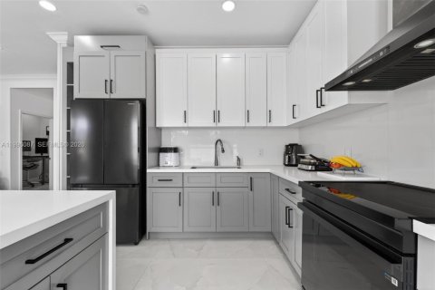 Villa ou maison à vendre à Boca Raton, Floride: 4 chambres, 248.98 m2 № 2058628 - photo 19