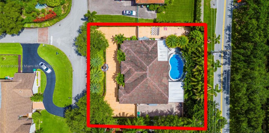 Casa en Palmetto Bay, Florida 4 dormitorios, 258.18 m2 № 1783793