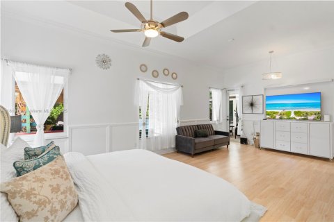 Casa en venta en Palmetto Bay, Florida, 4 dormitorios, 258.18 m2 № 1783793 - foto 25