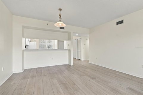 Купить кондоминиум в Ларго, Флорида 7 комнат, 122.63м2, № 2424303 - фото 12