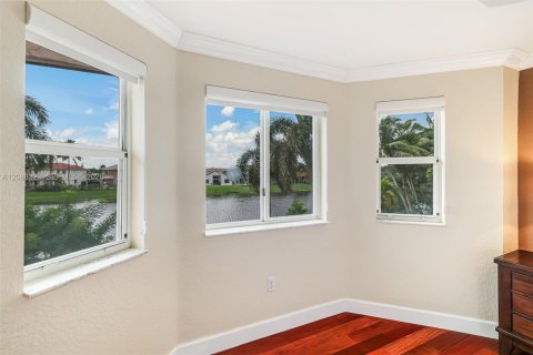 Villa ou maison à vendre à Miami, Floride: 4 chambres, 210.61 m2 № 2365525 - photo 24