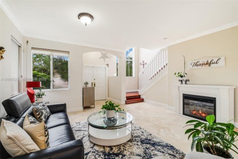Villa ou maison à vendre à Miami, Floride: 4 chambres, 210.61 m2 № 2365525 - photo 9
