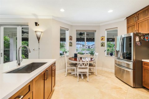 Villa ou maison à vendre à Miami, Floride: 4 chambres, 210.61 m2 № 2365525 - photo 17