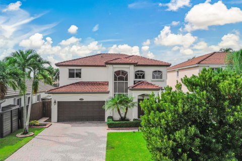 Villa ou maison à vendre à Miami, Floride: 4 chambres, 210.61 m2 № 2365525 - photo 3