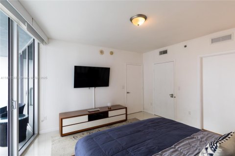 Купить кондоминиум в Майами, Флорида 1 спальня, 75.81м2, № 1776247 - фото 13