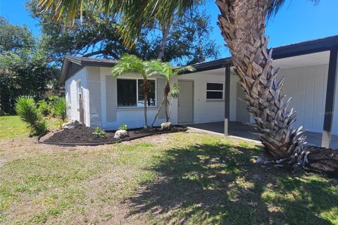 Appartement à Bradenton, Floride 2 chambres, 70.23 m2 № 2096932